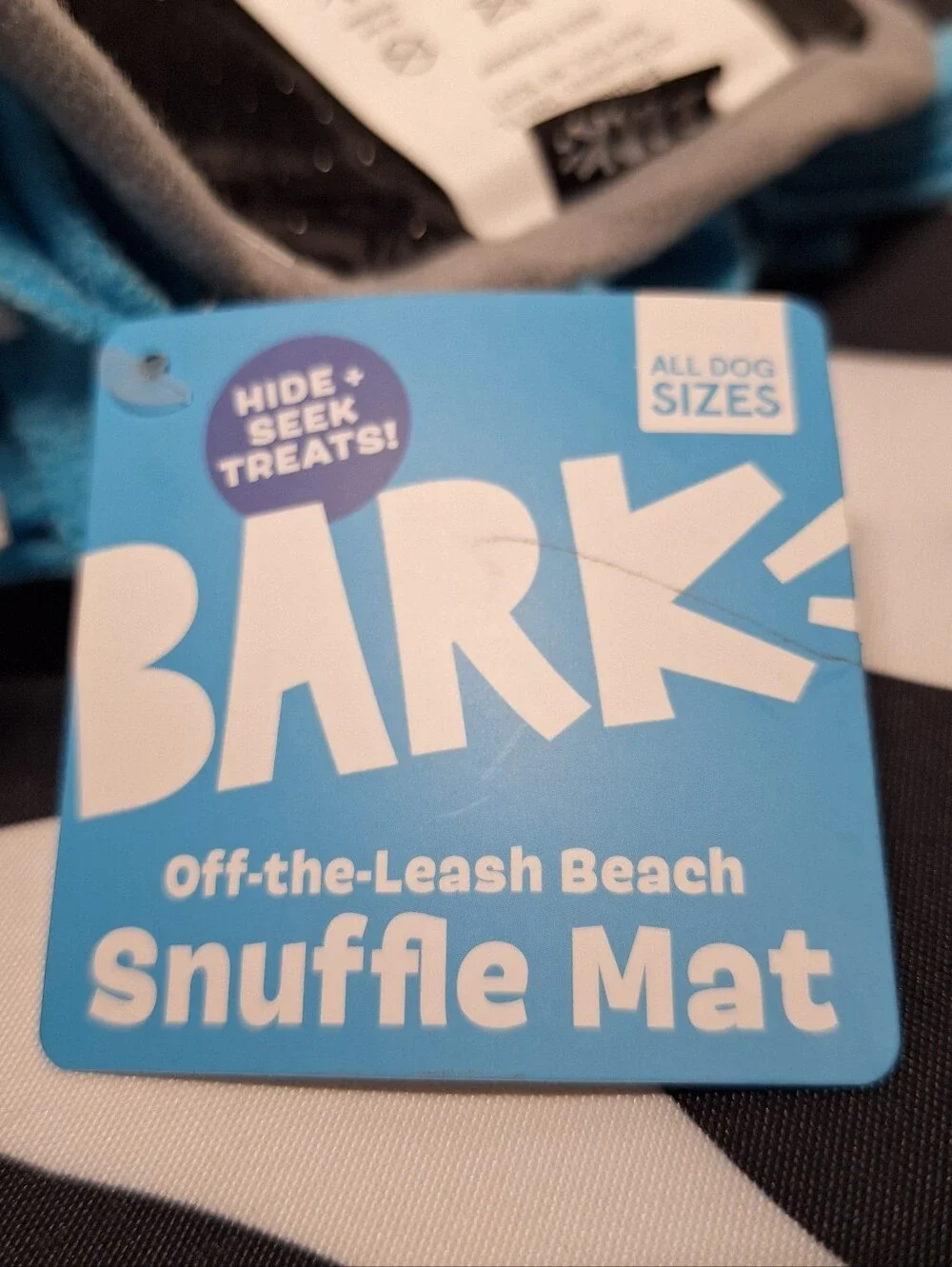 NWT Bark Snuffle Mat Dog Toy All Dog Sizes